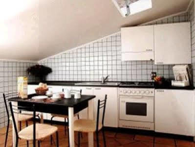 Residenza Monti Rom
